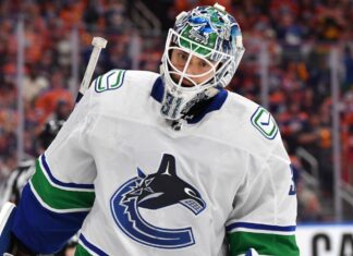 Unlikely goalie Arturs Silovs has Vancouver Canucks buzzing