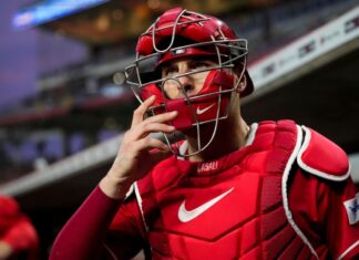 Giants sign veteran catcher Curt Casali to 1-year deal