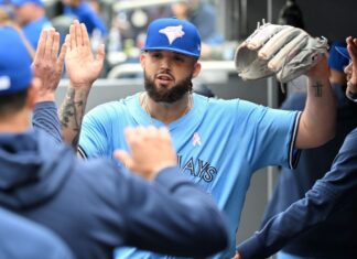 Fantasy baseball pitcher rankings, lineup advice for Sunday’s MLB games