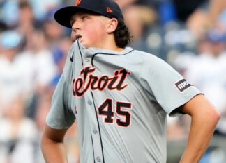 Tigers’ Reese Olson exits after being struck by line drive