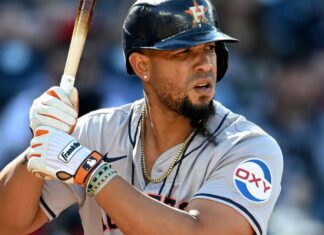 Abreu to rejoin Astros next week; Urquidy exits rehab start