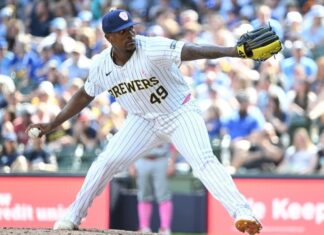 Orioles acquire reliever Thyago Vieira in trade with Brewers