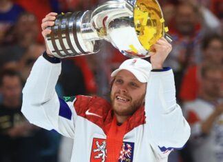 David Pastrnak, Czech Republic win world title on home ice