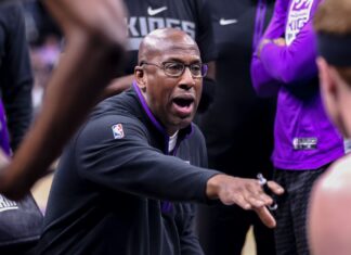 Sources – Kings, coach Mike Brown table contract talks