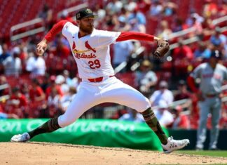 Cardinals place right-hander Nick Robertson (elbow) on IL