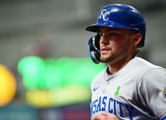 Royals’ Michael Massey goes on injured list with back sprain