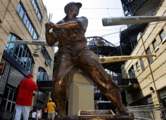 MLB players praise ‘long overdue’ Negro Leagues record inclusion