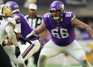 Source – Vikings re-signing guard Dalton Risner to one-year deal