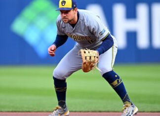 Brewers’ Rhys Hoskins exercises his $18 million option