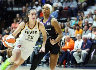 Caitlin Clark Struggles in Her WNBA Debut at Mohegan Sun Arena