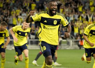 Trio leads Nashville to 2-0 victory over Toronto