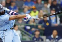 Vladimir Guerrero Jr.’s bat gets stuck in protective netting