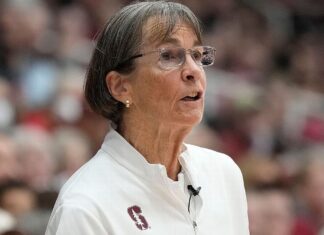 Tara VanDerveer, NCAA’s winningest basketball coach, retires