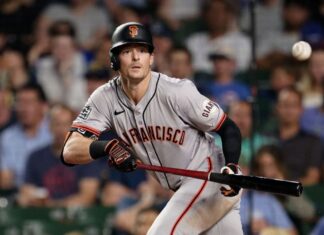 Giants place OF Mike Yastrzemski (oblique strain) on 10-day IL