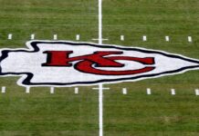 Kansas governor signs to offer Chiefs, Royals stadium help