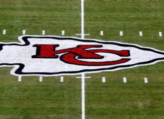 Kansas governor signs to offer Chiefs, Royals stadium help