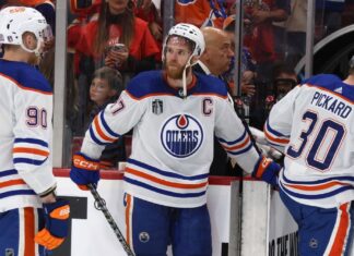 In defeat, Oilers’ Connor McDavid wins Conn Smythe Trophy