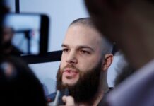 Brewers acquire left-hander Dallas Keuchel from Mariners