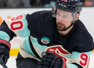 New Jersey Devils welcome back Tomas Tatar