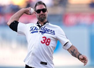 Eric Gagné, Dodgers mark 20th anniversary of 84 saves streak