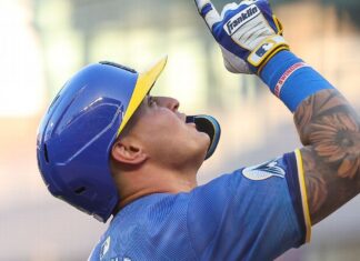 Jose Miranda sets Twins record with 10th consecutive hit