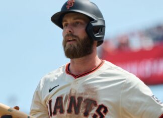 Short-handed Cincinnati Reds land outfielder Austin Slater