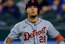 Tigers’ Javier Baez goes on IL with hip, spine inflammation