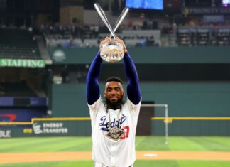 Hernández outslugs Witt to become 1st Dodger to win HR Derby crown