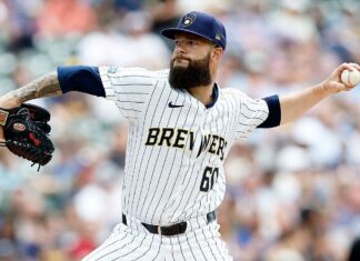 Dallas Keuchel elects free agency after DFA from Brewers