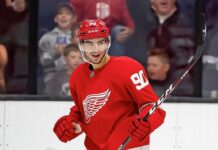 Red Wings sign restricted free agent Joe Veleno to 2-year deal