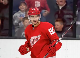 Red Wings sign restricted free agent Joe Veleno to 2-year deal