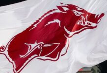 John Calipari and top-10 recruit Darius Acuff committed to Arkansas