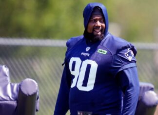 Patriots DT Christian Barmore out indefinitely due to blood clots