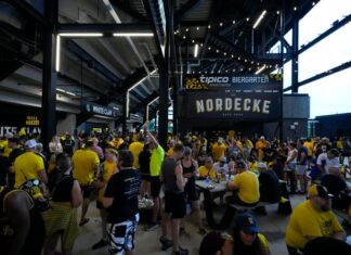 Columbus Crew defeat Nashville SC 2-0 in weather-delayed match