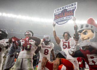 Where does the Sporting News project Rutgers football’s bowl game?