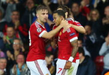 Luke Shaw and Memphis Depay share holiday snap on social media – Man United News And Transfer News