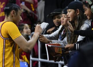 Pac-12’s final chapter is not over yet. Conference has 5 teams in women’s Sweet 16