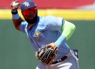 Rays prospect Caminero makes ’24 MLB debut, singles in loss to Astros
