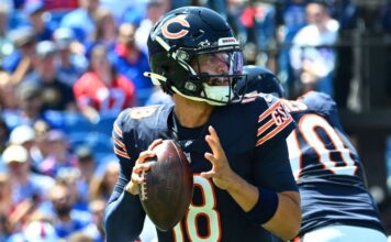 Bears want QB Caleb Williams to lean on teammates first