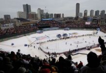 Wrigley to host college hockey doubleheaders after Winter Classic