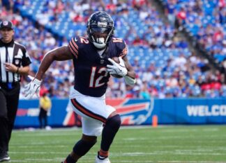 Bears try Velus Jones Jr. at running back to some success