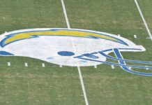 Dallas Fire-Rescue helps some Chargers escape stuck elevator