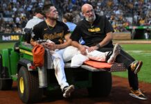 Pirates reliever Hunter Stratton carted off with leg injury
