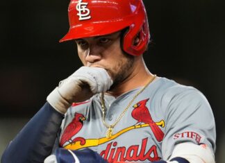 St. Louis Cardinals catcher Willson Contreras headed to IL