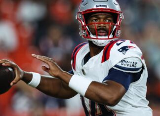 Jacoby Brissett sustains shoulder injury in Patriots’ loss