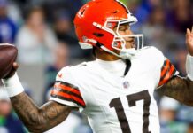 Cleveland Browns keep all four quarterbacks on 53-man roster