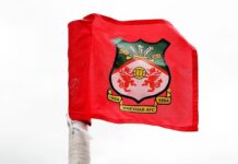 Wrexham move joint-top of League 1 after 2-0 win