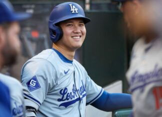 Shohei Ohtani receives standing ovation in return to Angel Stadium