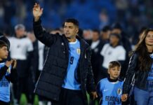Luis Suárez ends Uruguay international career in emotional farewell
