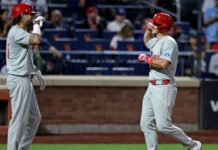 Philadelphia beats Mets to advance to playoffs, move closer to NL East title